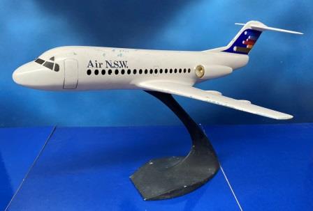 AIRCRAFT MODEL: "de Havilland Canada Dash-7" (image for) AIRCRAFT MODEL: "de Havilland Canada Dash-7"