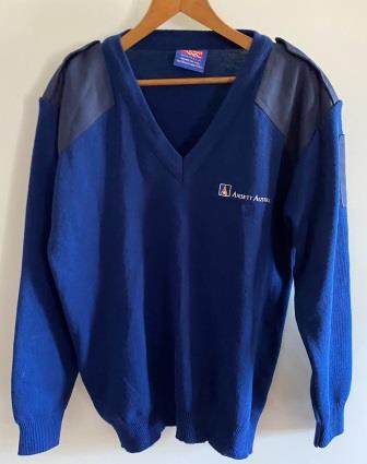 (image for) NAVY PULLOVER