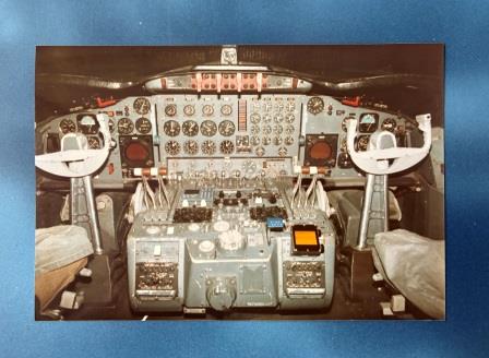 (image for) PHOTO: "The Short "Belfast" Strategic Freighter Cockpit