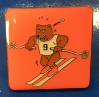 (image for) LAPEL BADGE: "Bear - Skiing"